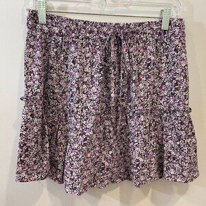 ZARA Beautiful  Purple & White Flowers  Ruffle Accent Mini Skort Size M